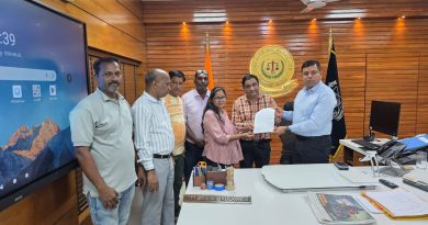 पत्रकारांना धमकी प्रकरणी खासदार संजय दिना पाटील यांच्याविरोधात उपनगर पत्रकार असोसिएशनचे निवेदन