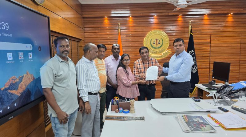 पत्रकारांना धमकी प्रकरणी खासदार संजय दिना पाटील यांच्याविरोधात उपनगर पत्रकार असोसिएशनचे निवेदन