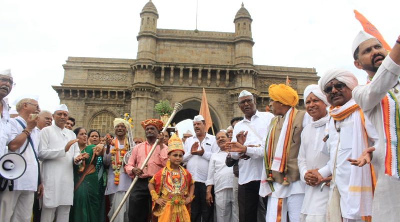 श्री संत रोहिदास दिंडी क्रमांक २४ चे मुंबईतून पंढरपूरकडे प्रस्थान